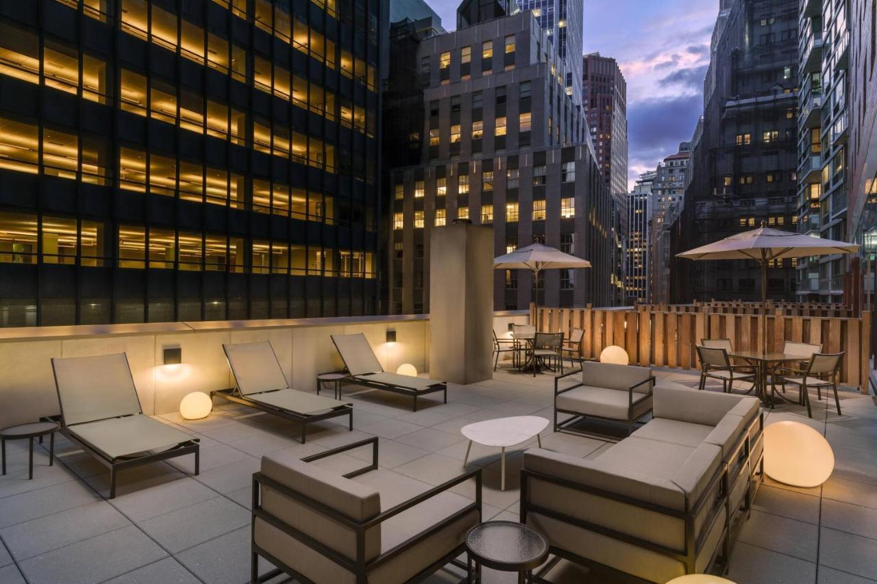 Courtyard New York Downtown Manhattan/Financial District Hotel Exterior photo